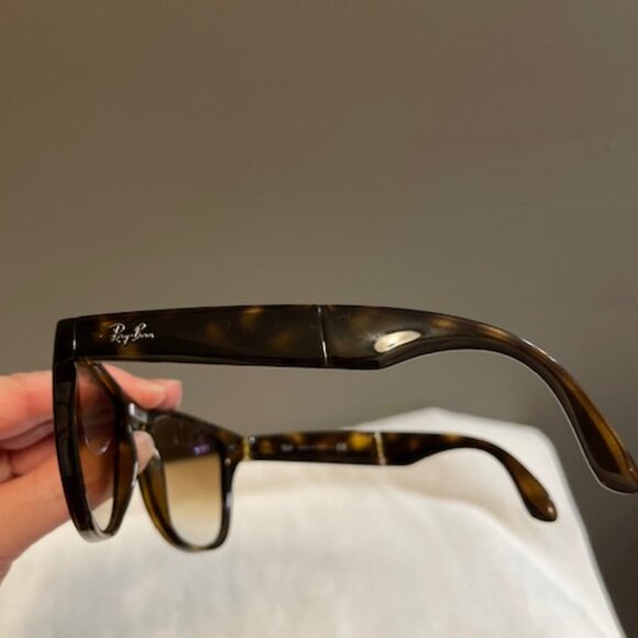 Ray-Ban Foldable Tortoise Shell Sunglasses - Picture 3 of 16
